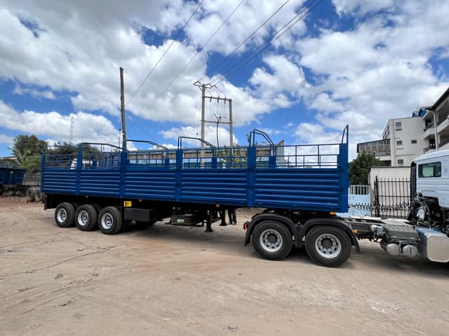 Hans drop side trailer